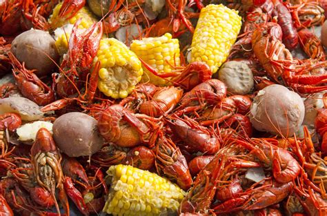 4 classic Louisiana crawfish dishes for live crawfish season, Lent ...