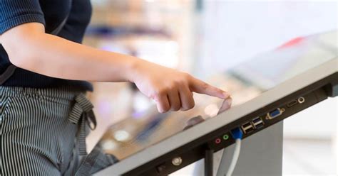 Hospital Wayfinding Signage 的图像结果