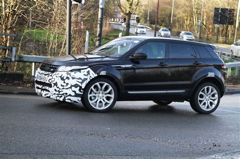 2015 Range Rover Evoque spied: how to facelift the impossible | CAR ...