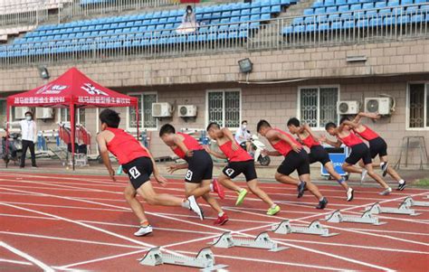 郑州市2019年中招体育考试鸣锣开考，一起到郑州二中考点去看看