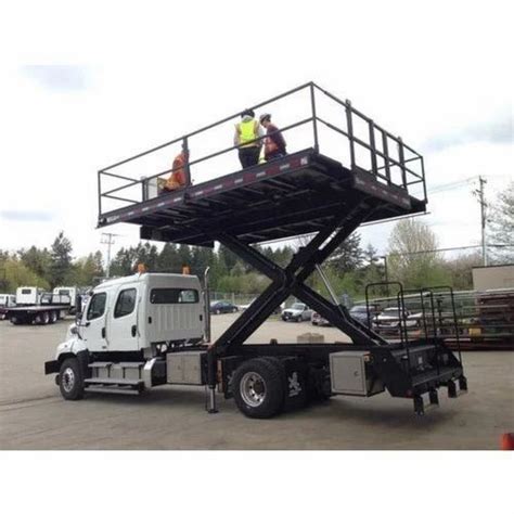 Scissor Lifts - Railing Scissor Lift Manufacturer from Bengaluru