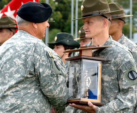 Behnkendorf and Howd named 2006 Drill Sgt. Of the Year | Article | The ...