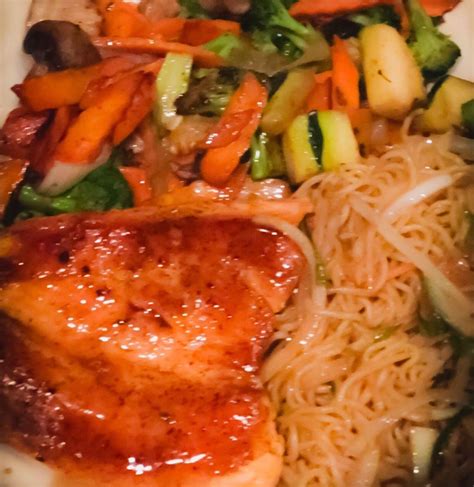 Umi Japanese Steakhouse & Sushi Bar menu in Columbus, Mississippi, USA