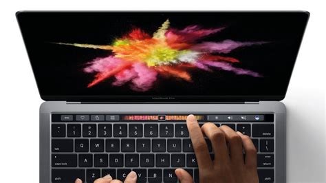 MacBook Pro 13" 2017 - Stříbrný, 8GB RAM - Apple Bazar