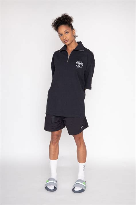 「TOKYO 23」と「ONEITA」の別注アイテム”QUARTER-ZIP CADET COLLAR SHORT”が発売。 | atmos ...