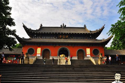 中国香火最旺的十大寺庙排名，都是春节祈福好去处_腾讯新闻