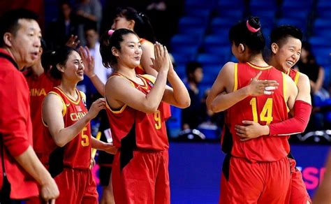 中国女篮解散放假！距东京奥运还一年多 这或成WCBA重启讯号_腾讯新闻