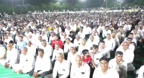 Quarterly meeting held by Swaminarayan Sampradaya in Surat, hankal for ...