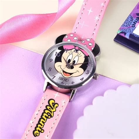 Buy Online Zoop Disney Minnie Mouse Analog Watch with Silver Dial ...