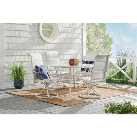 Riverbrook Shell White 5-Piece Outdoor Patio Dining India | Ubuy