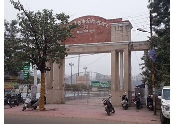 3 Best Swimming Pools in Lucknow - Expert Recommendations