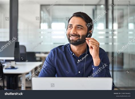 India Call Center Agent 的图像结果