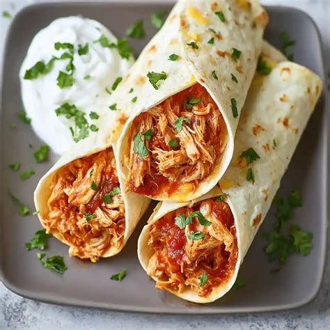 Effortless Crock Pot Chicken Tacos Your Family Will Love