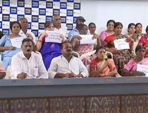 Parents of Telangana Group-1 rank-holders refute bribery allegations ...