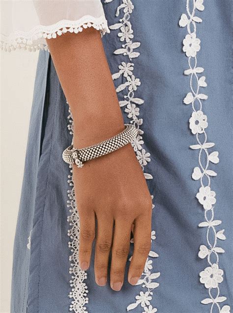 Pure Silver Aarvi Kada