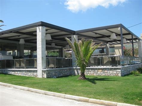 Great restaurant at the Nine Muses - Reviews, Photos - Avra Restaurant ...