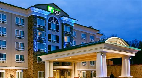 HOLIDAY INN EXPRESS & SUITES COLUMBUS - FT BENNING MAINGATE BY IHG ...