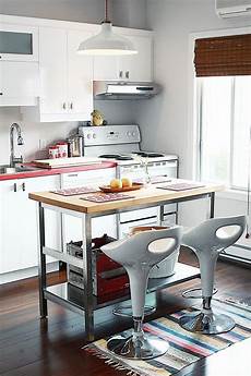 Kitchen Island Small Apartment by 20 Functional Kitchen Island Exles For A Small Kitchen Island Small Apartment