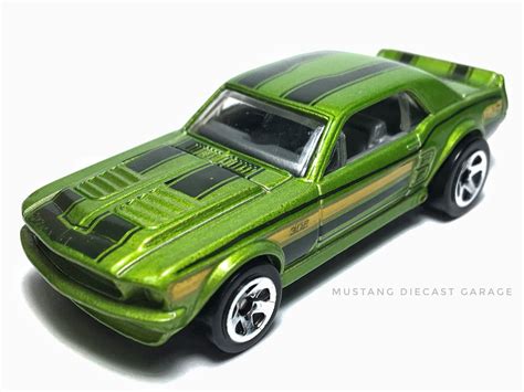 Hot Wheels 67 Ford Mustang Coupe Series 2014 HW City (สีเขียว)
