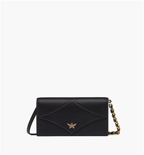 Large Diamond Chain Wallet in Spanish Calf Leather Black | MCM ®CA