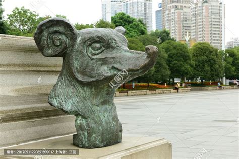 老鼠雕塑 十二生肖_正版商业图片_昵图网nipic.com