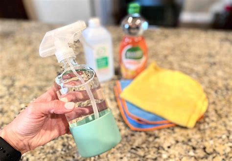 Best DIY Granite Countertop Cleaner (Your Counters Will SHINE ...