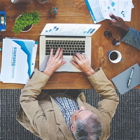 People Using Computer Business 的图像结果