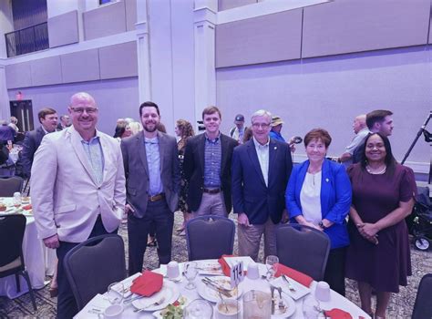 Simulation Tech Inc 的图像结果