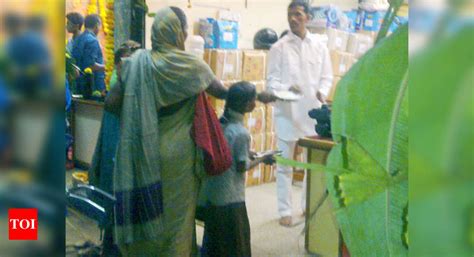 Begging at public, religious places in Srinagar banned | India News ...