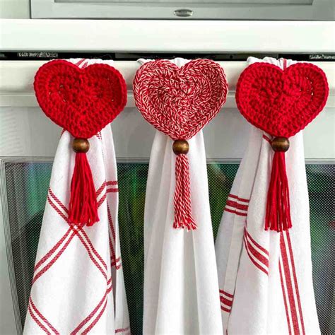 Heart Crochet Towel Topper Pattern – Stitching Together