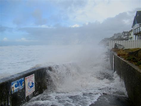 PHOTOS/VIDEO: King tide flooding from around the Oregon, Washington coasts