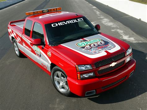 Chevrolet Silverado SS Pace Truck (2003) - pictures, information & specs
