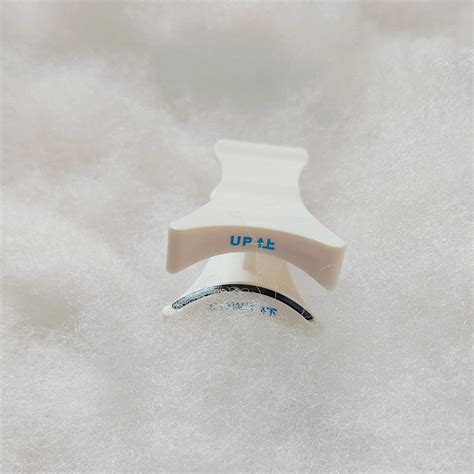 𝑬𝒙𝒕𝒓𝒂 𝑬𝒚𝒆𝒍𝒊𝒙 𝑨𝒑𝒑𝒍𝒊𝒄𝒂𝒕𝒐𝒓 – Eyelix