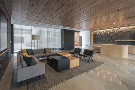 Evans Scholars Foundation Headquarters - Valenti