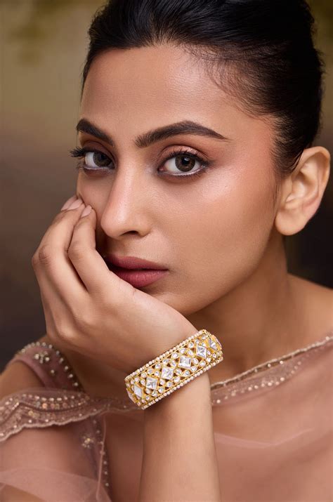 Mishthi Polki Silver Bangle – Paisley Pop Shop