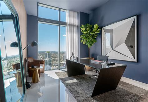 High-Tech Luxury Office 的图像结果