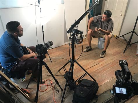 Interview Back Shot 的图像结果