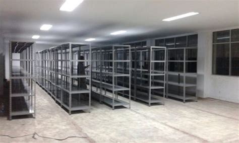 RAK BESI GUDANG SIKU LUBANG SUSUN TIPE JN-20 RAJA RAK