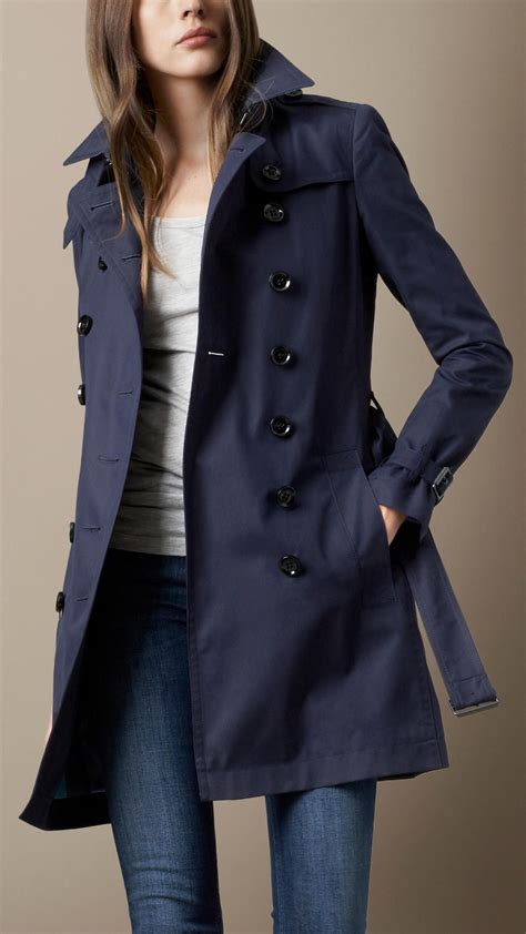 Navy Blue Trench Coat Outfit Ideas at Dorthy Reed blog