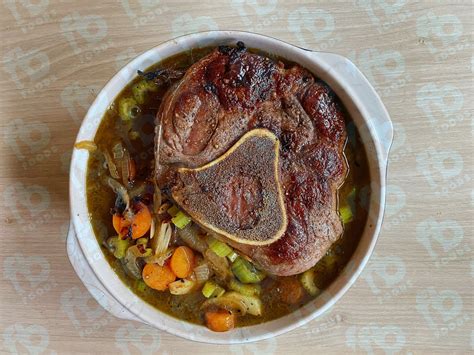 Bone in Beef Shank x 200-300gr - FB Imports