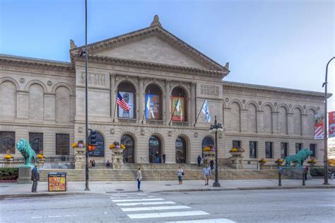art institute of chicago free days