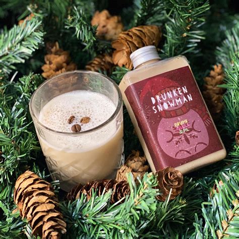7 Festive Alcoholic Drinks to Sip by the Fire ...