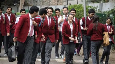 CBSE Board Exam: CBSE's shock to students studying in 'dummy schools ...