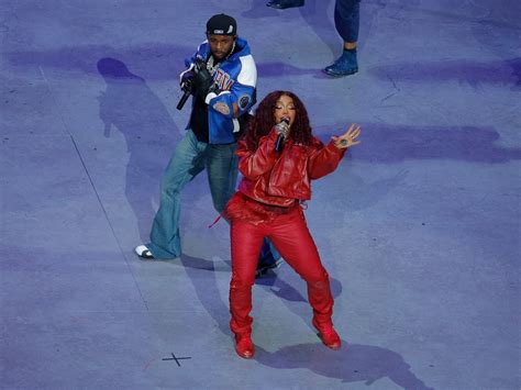 Kendrick Lamar plays hit songs at Super Bowl LIX halftime show - ABC News