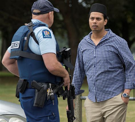 新西兰清真寺枪击案至少27人死_凤凰网