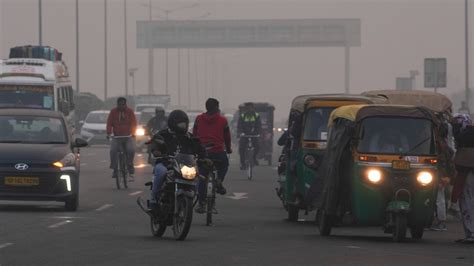 AQI over 1000? Delhi gasps for breath in toxic smog as AAP seeks ...