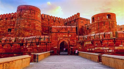 The Red Fort of Delhi: History, Architecture, and Tips