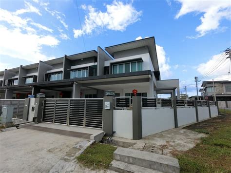 J. HUI HOMESTAY@ NEAR KUCHING AIRPORT - Houses for Rent in Kuching ...