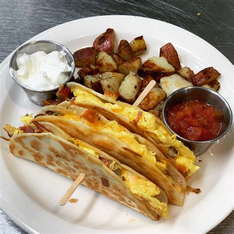 THE RHODY HEN CAFE, Pawtucket - 350 Prospect St. - Menu, Prix ...