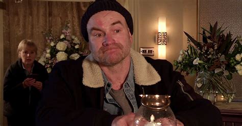 Coronation Street's Tim Metcalfe collapses after Sally screams over ...